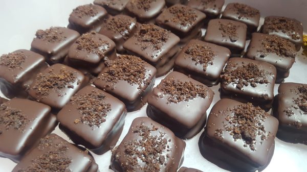 Exquisito Chocolates by null