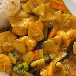 I had the Tajo Coconut Curry Shrimp it was so delicious!!