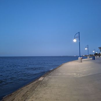 Lakeshore Drive - Lakes Near Me - New Orleans, Louisiana Lakeshore Drive - Lakes Near Me - New Orleans, Louisiana