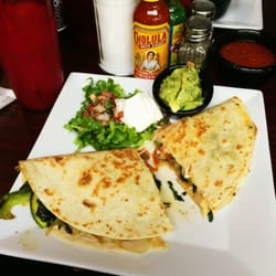 La Abuela - Quesadilla Vegetariana with chihuahua cheese, sautéed zucchini, spinach, bell pepper, onions, pico de gallo and sour cream