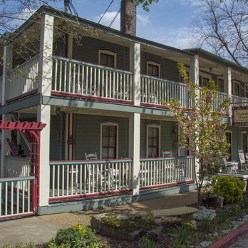 All Seasons Urban Treehouse Village - Bed & Breakfast Near Me - Eureka Springs, Arkansas