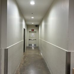 DICK'S Sporting Goods - First level elevator hallway, Dick's Sporting Goods Stonebriar Centre
