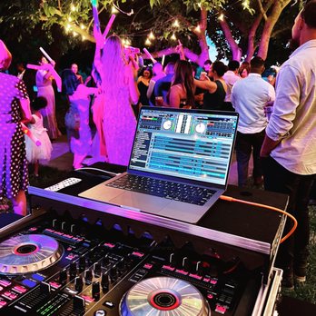 Elite Sound Professional DJs - DJs Near Me - Chico, California Elite Sound Professional DJs - DJs Near Me - Chico, California