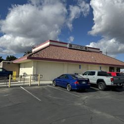 Cafe 101 - Outside parking lot view