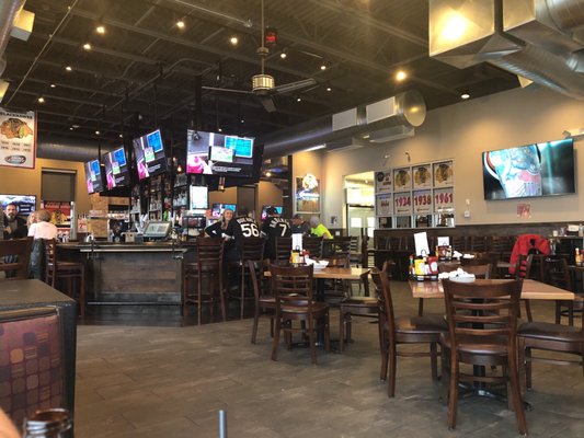 Anthony's Restaurant and Pub by null