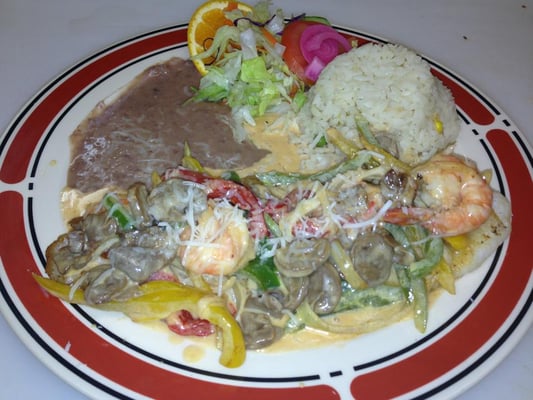 Mariscos Cazo de Oro Estilo Sinaloa by null