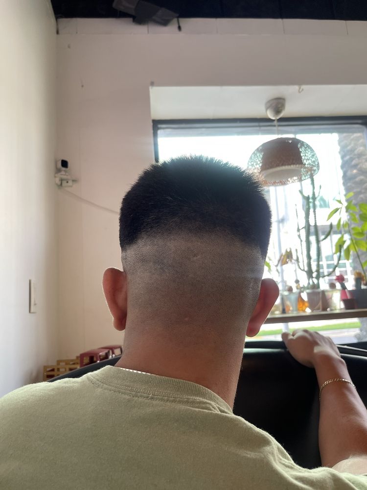 TOPNOTCH BARBER SHOP Updated October 2024 29 Photos & 19 Reviews 205 North Julia St