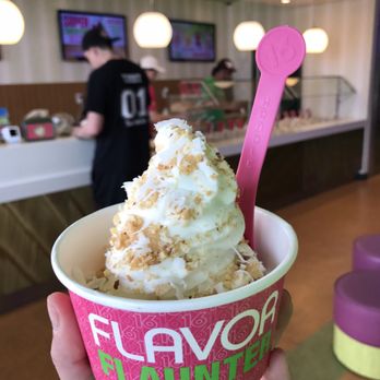 16 Handles - Fro yo!! - Ice Cream & Frozen Yogurt Near Me - New City, New York