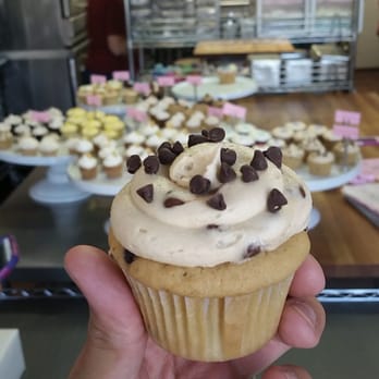 Sibby's Cupcakery - Chocolate chip cookie dough - Cupcakes Near Me - San Mateo, California Sibby's Cupcakery - Chocolate chip cookie dough - Cupcakes Near Me - San Mateo, California