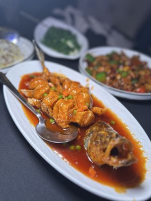 Fan Szechuan Restaurant & Bar 大宅门餐厅酒吧 by null