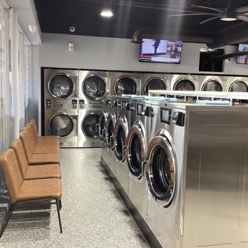 Express Laundromat - Laundromat Near Me - Oak Lawn, Illinois Express Laundromat - Laundromat Near Me - Oak Lawn, Illinois