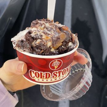Cold Stone Creamery - Founder's Favorite - Ice Cream & Frozen Yogurt Near Me - Bellevue, Washington Cold Stone Creamery - Founder's Favorite - Ice Cream & Frozen Yogurt Near Me - Bellevue, Washington