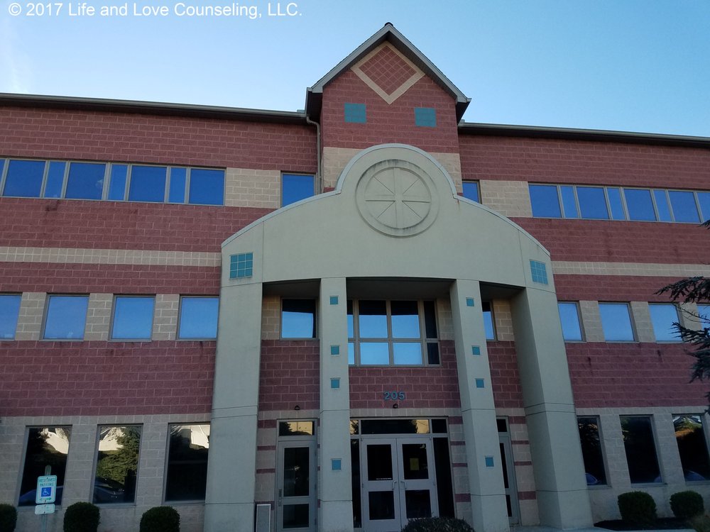 Life and Love Counseling - grief counselor in Lancaster, PA