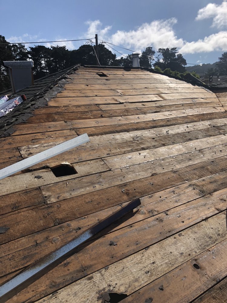 Slide of Barragan Roofing