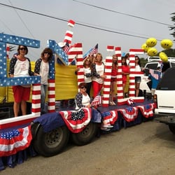 Happy Go Smile - 2013 4th of July award winning float.