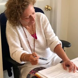 Reiki for Living - Marianne - Clear, detailed, extensive manuals and handouts support students.