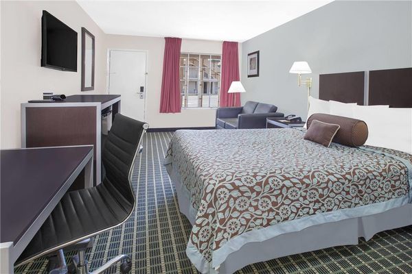 Days Inn by Wyndham Market Center Dallas Love Field by null