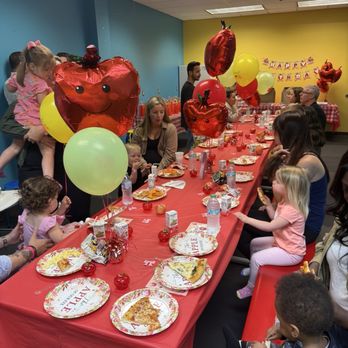 Jolly Yolly Kids - Indoor Playcenter Near Me - Fairfax, Virginia