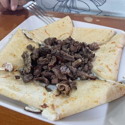 Kiki's Restaurant Familiar - Quesadillas