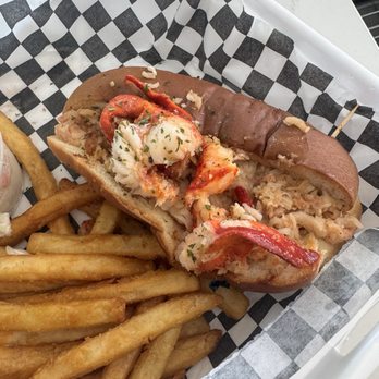 Seafood Boiler - Tragic lobster roll. - Cajun/Creole Near Me - Norco, California