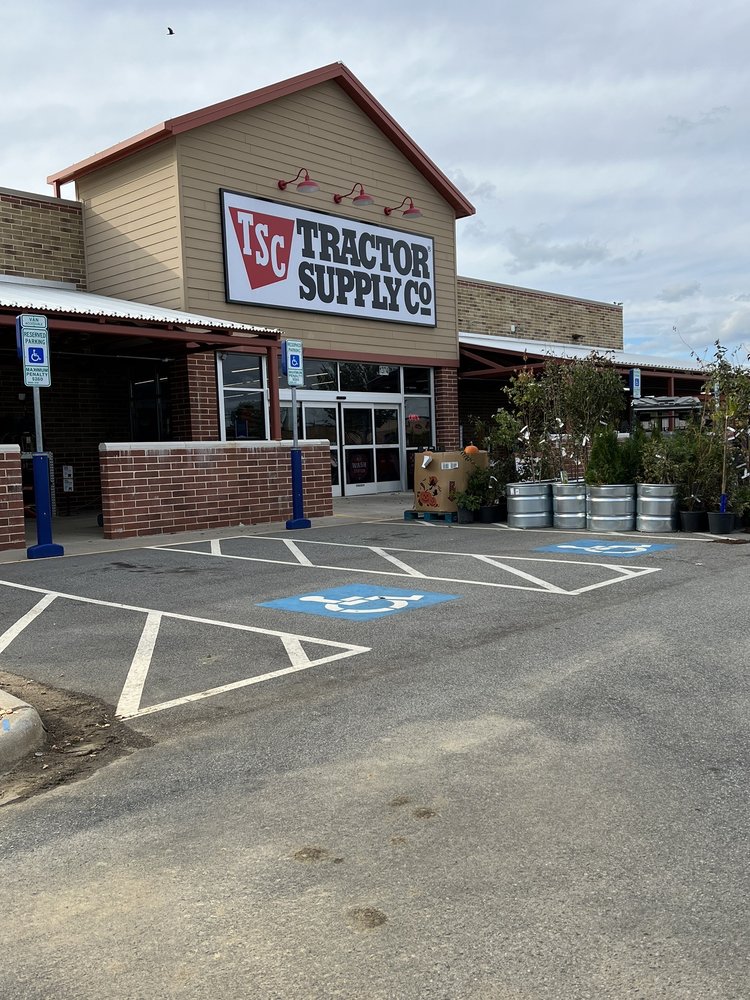 TRACTOR SUPPLY 22 Photos 1374 Glenn Center Dr, Kernersville, North