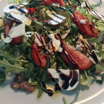 Unico - Frische Salatplatte mit dünn geschnittenem warmen Fleischstreifen. - Italian Near Me - Pforzheim, BW