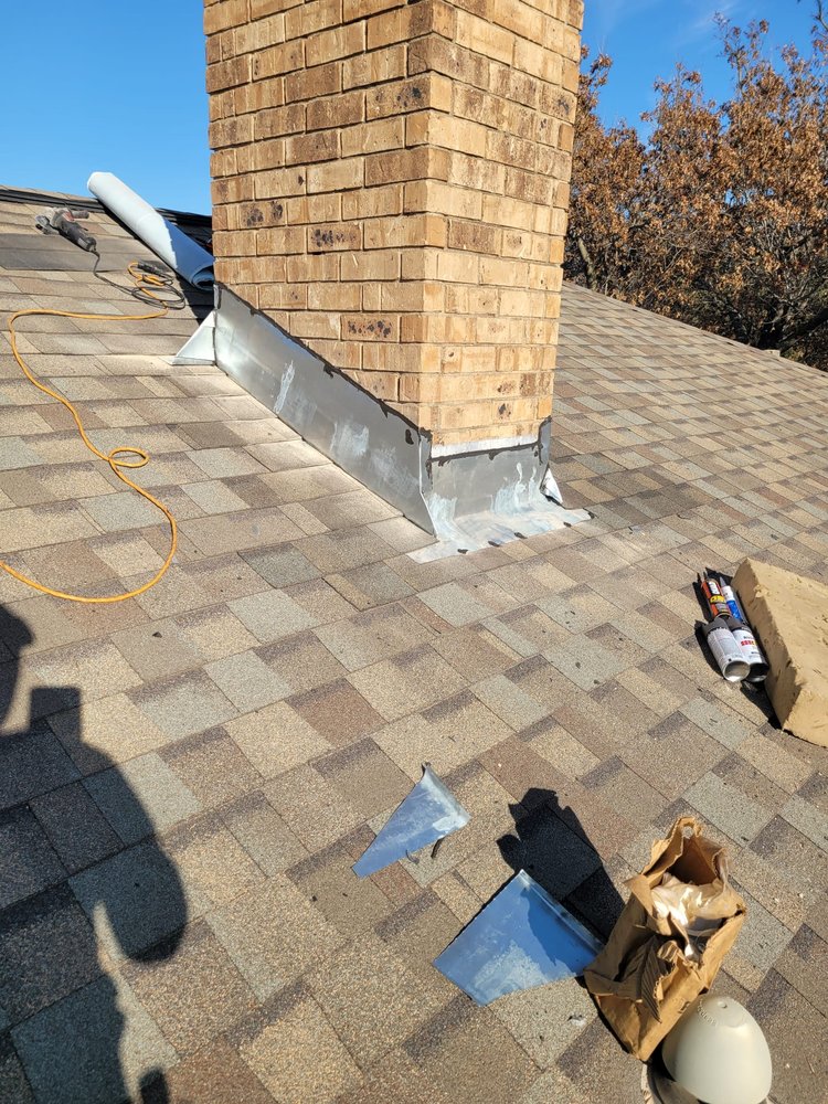 Slide of L&R Medina’s Roofing