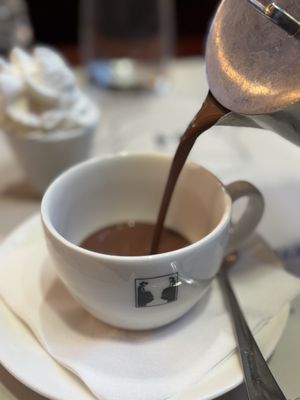 Les Deux Magots by null