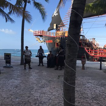 Pirate Show Cancún - Performing Arts Near Me - Cancún, ROO Pirate Show Cancún - Performing Arts Near Me - Cancún, ROO