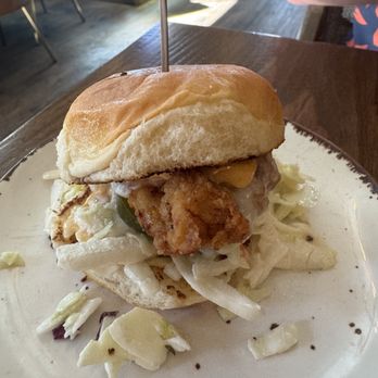 Los Gatos Parkside - Happy hour fried chicken slider - Cocktail Bars Near Me - Los Gatos, California Los Gatos Parkside - Happy hour fried chicken slider - Cocktail Bars Near Me - Los Gatos, California