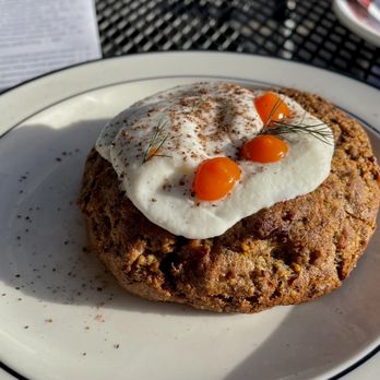 Odd Duck - Carrot cake cookie - American Near Me - Austin, Texas Odd Duck - Carrot cake cookie - American Near Me - Austin, Texas