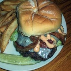 The Whistle Stop Bar & Grill - Burger