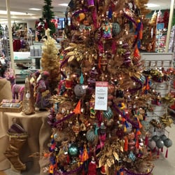 Dillard's - Christmas is up