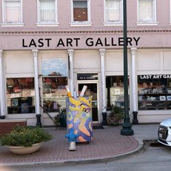 Last Art gallery.
