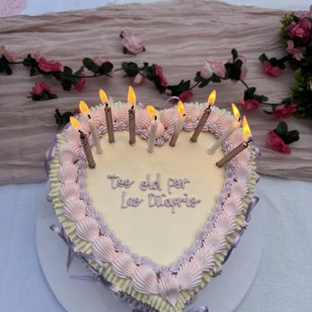 Knees Up Cakery - Bow Belles cake - Custom Cakes Near Me - San Francisco, California Knees Up Cakery - Bow Belles cake - Custom Cakes Near Me - San Francisco, California
