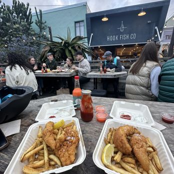 Hook Fish - Fish and chips - Seafood Near Me - San Francisco, California