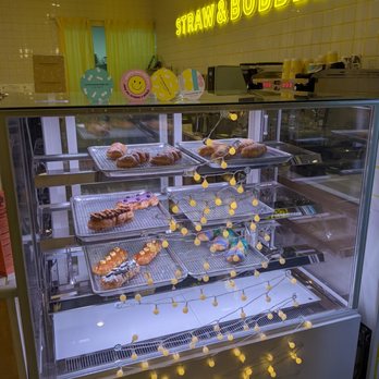 Straw & Bubbles Tea Bar - a variety of pastries - Bubble Tea Near Me - Glenview, Illinois