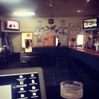 Terminus Hotel Broadway - Cold beer front bar - Hotels Near Me - Wycheproof, VIC