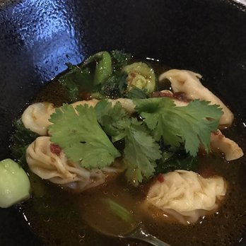 MW Restaurant - New American Near Me - Honolulu, Hawaii