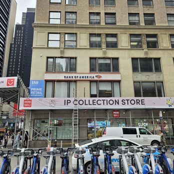 Miniso - Outside - Men's Clothing Near Me - New York, New York