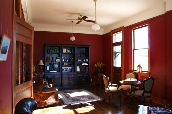 Balch Hotel by null