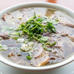 Golden Elephant - Beef Stew Rice Noodle in Beef Broth