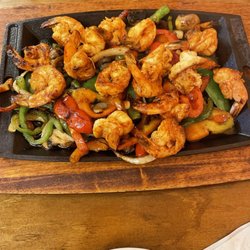 Tres Amigos - Shrimp fajitas