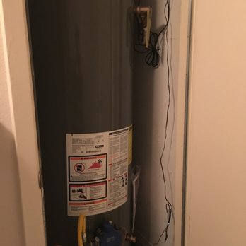 Advanced Plumbing & Rooter Service - 40 gallon water heater with battery operated leak detection with sensor in the drain pan. - Plumbing Near Me - Liberty Hill, Texas Advanced Plumbing & Rooter Service - 40 gallon water heater with battery operated leak detection with sensor in the drain pan. - Plumbing Near Me - Liberty Hill, Texas