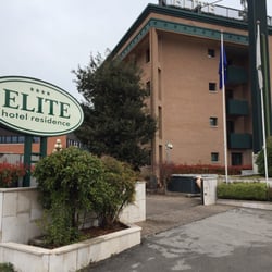 Hotel von vorne