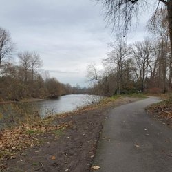 Riverwalk Trail - Strolling on my E Scooter in late Autumn along the Riverwalk Trail.