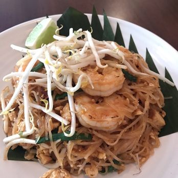 Zaab Zaab - Prawn Pad Thai - Thai Near Me - Brooklyn, New York Zaab Zaab - Prawn Pad Thai - Thai Near Me - Brooklyn, New York