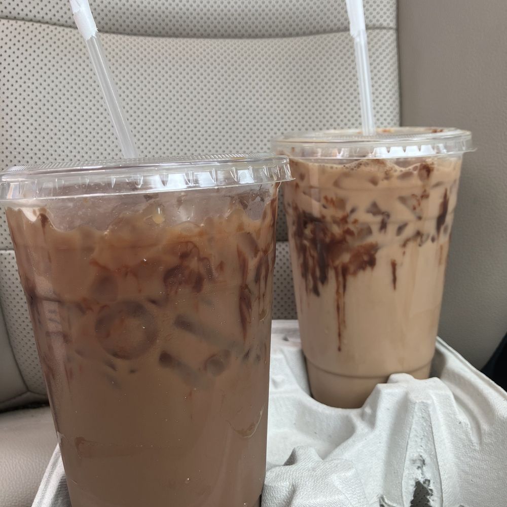 What's Brewin' Cafe - Iced Eye Opener, thin mint - Coffee & Tea Near Me - Beverly, Massachusetts