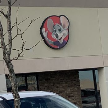 Chuck E. Cheese - Logo on the exterior of the building - Pizza Near Me - Nanuet, New York