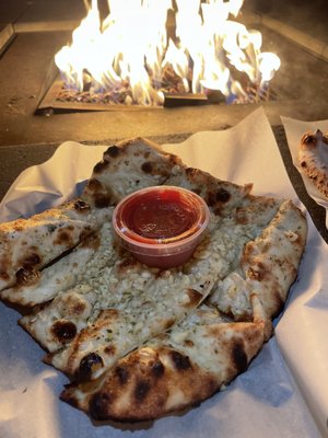 Pyro Pizza by null